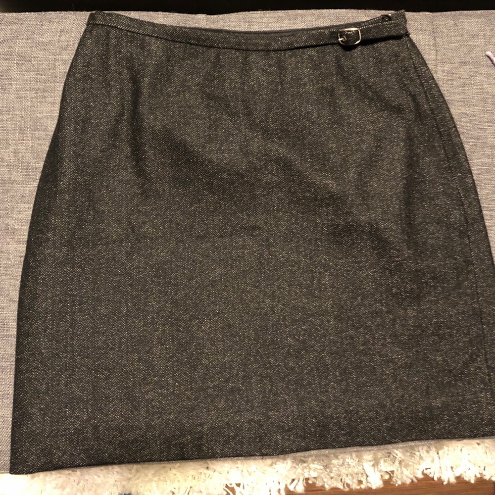 The Limited Size 0 tweed mini skirt (wool/cotton)